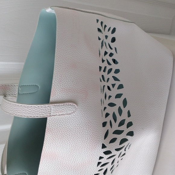 White Tote Bag - Picture 6 of 17